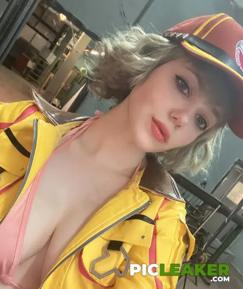 sexy-Alina-Becker-Cosplay-onlyfans-naked.webp